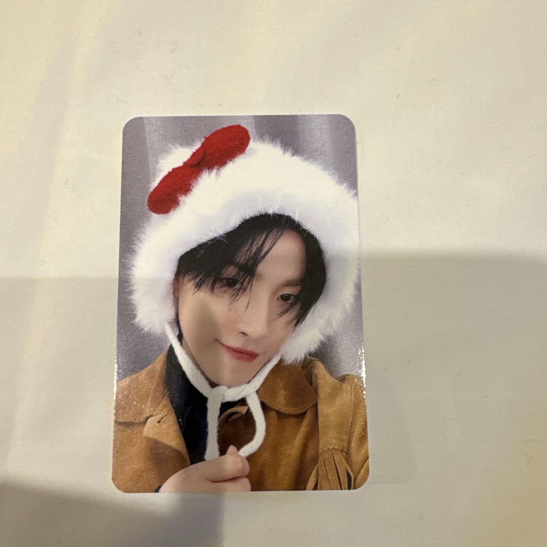 アチズ ATEEZ Makestar ラキドロ トレカ ホンジュン - メルカリ