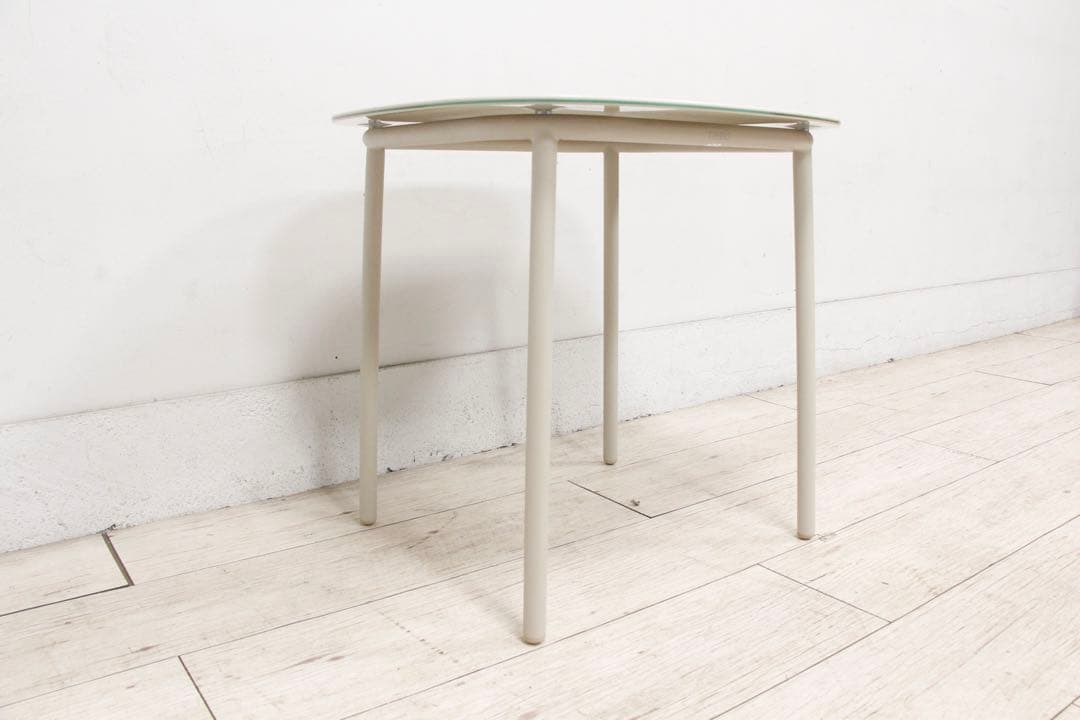 【展示品極美品】トリビュ ラウンジチェア２脚 サイドテーブル セット