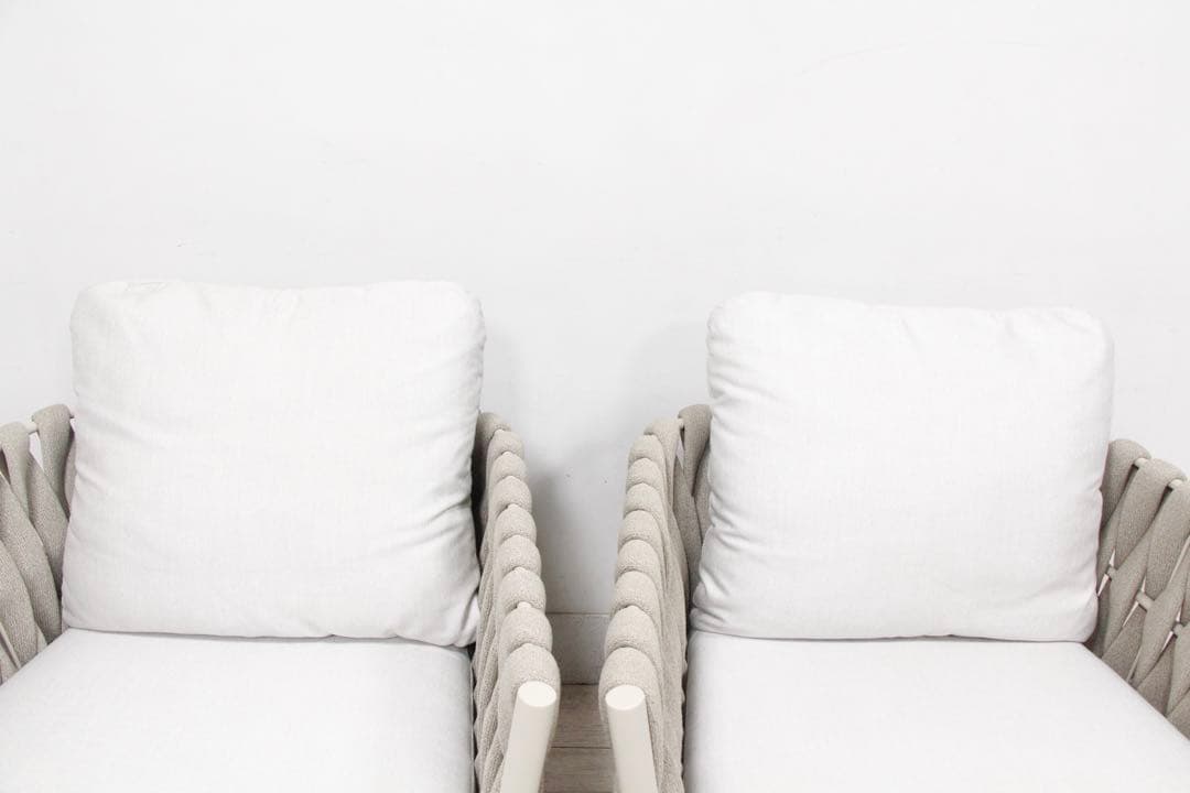 【展示品極美品】トリビュ ラウンジチェア２脚 サイドテーブル セット