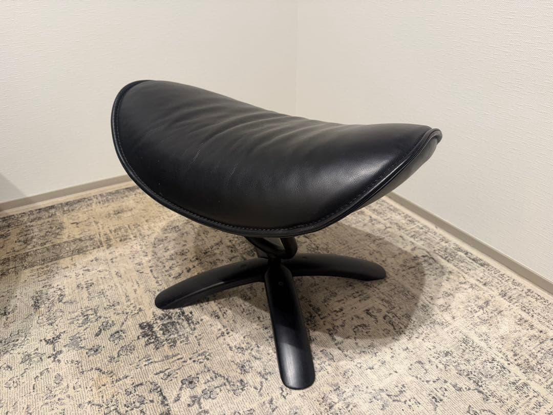 北欧家具 Hjellegjerde リクライニングチェア+オットマン MODI