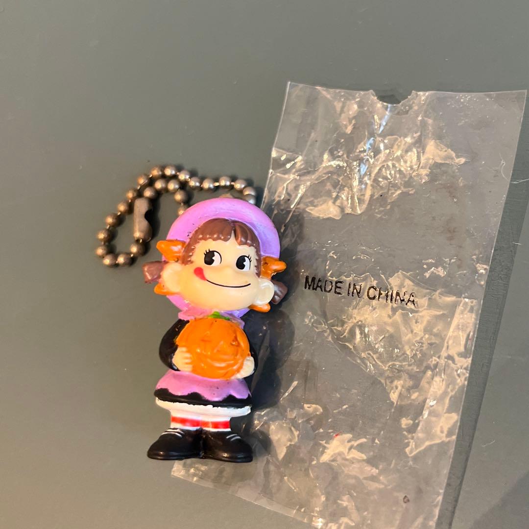 ペコちゃん キーホルダー レア ハロウィン - メルカリ