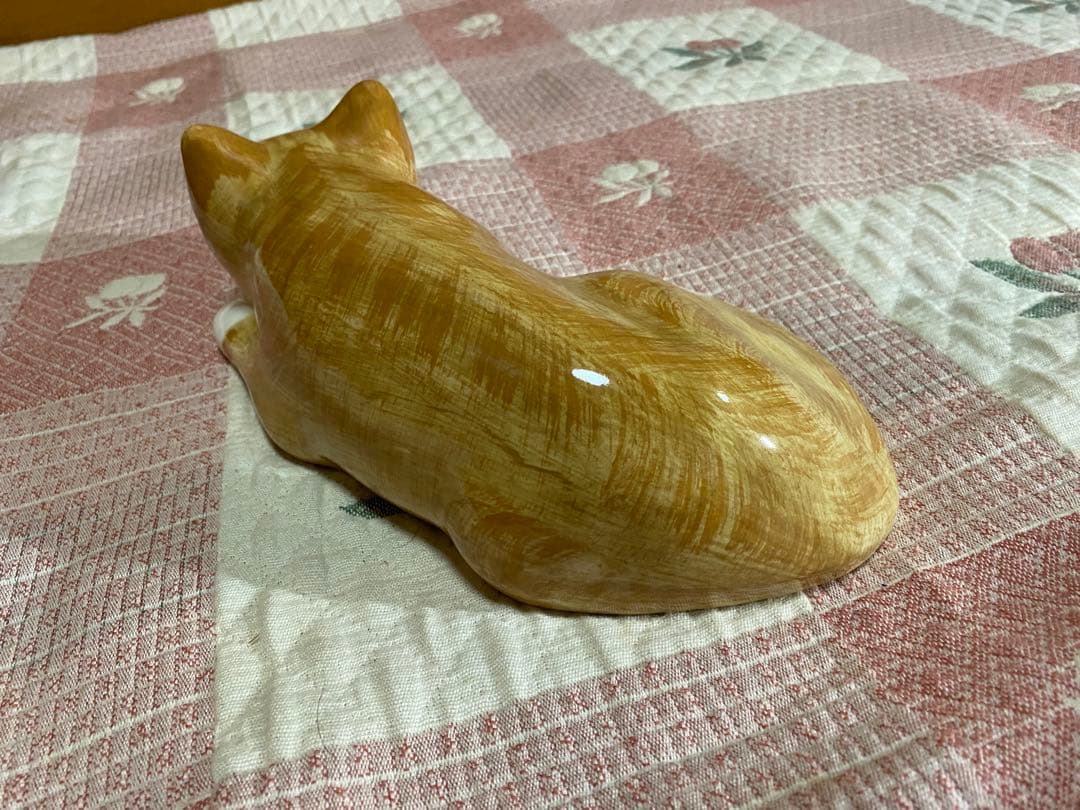 猫の置物 陶器製