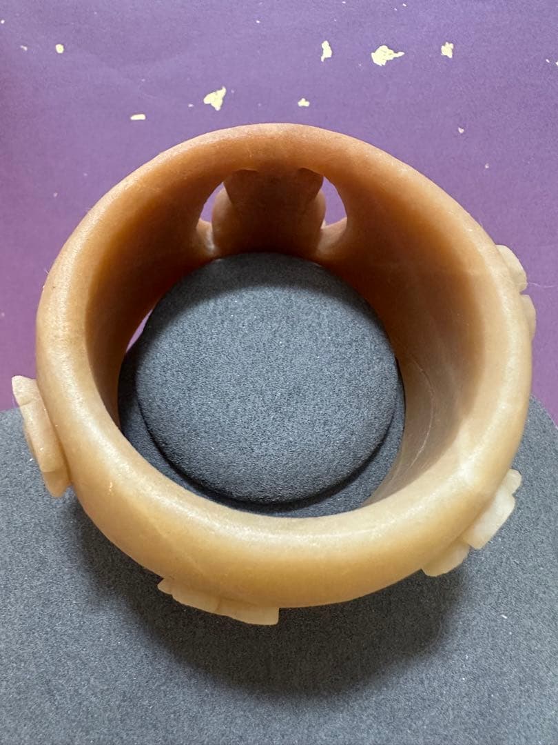 黄糖にゃんこ原石バングル　シャー太翠原石バングル