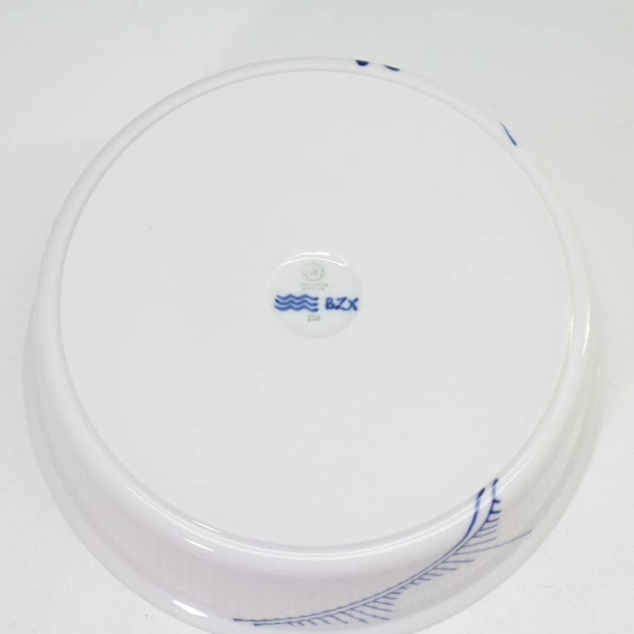 ロイヤルコペンハーゲン ブルーフルーテッドメガ オーブンウェア 直径21.5