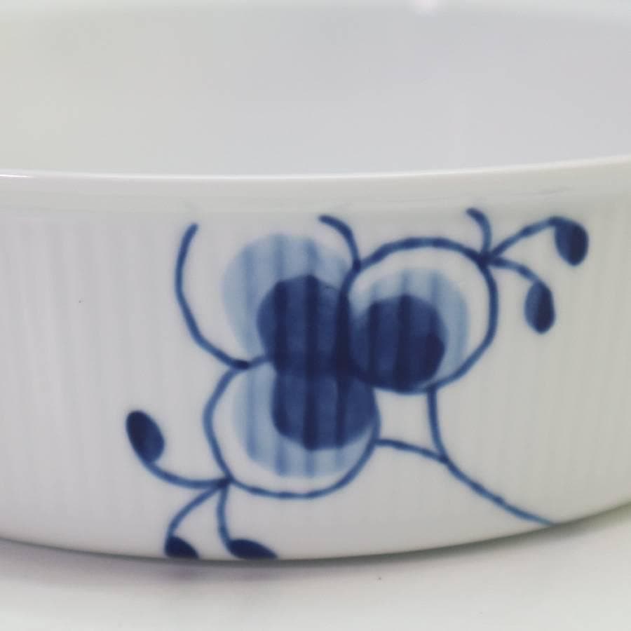 ロイヤルコペンハーゲン ブルーフルーテッドメガ オーブンウェア 直径21.5