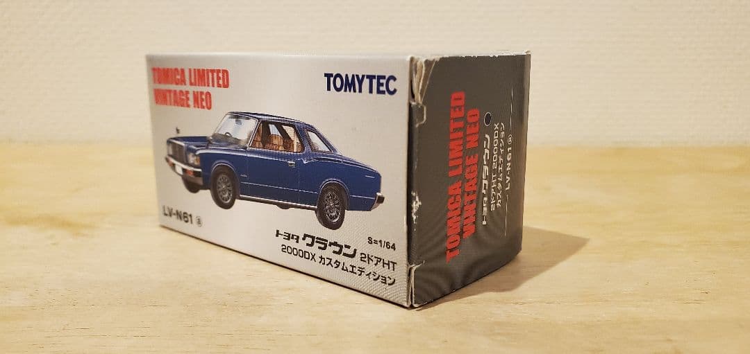 トミカ リミテッド ヴィンテージ ネオクラウン 2ドアHT 2000D - メルカリ