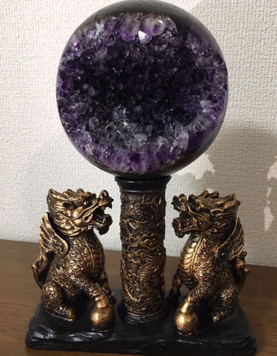 【極上】6Aウルグアイアメジストクラスター　口笑原石（幸運水晶）台座2つ付き