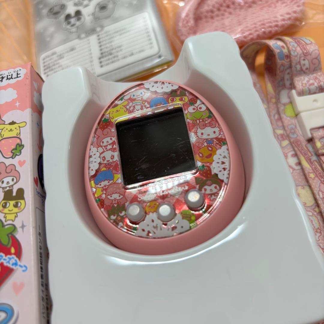 たまごっちみーつ サンリオキャラクターズみーつver. ピンク 【美品