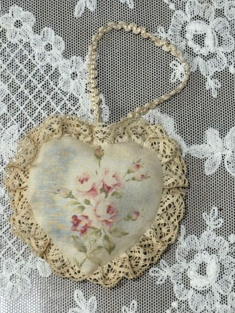 マニー ローズ 木製家具 扉付き棚 シェルフ☆