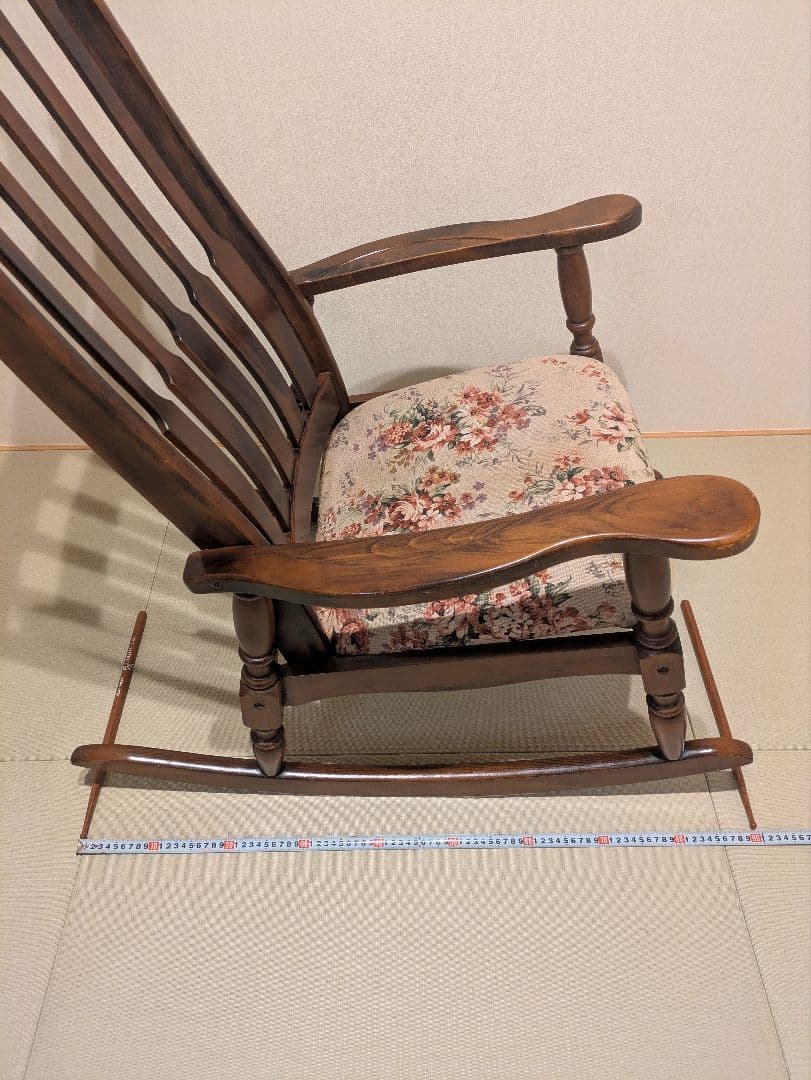 木製 ロッキングチェア アンティーク調 花柄クッション付き　ゆったりサイズ
