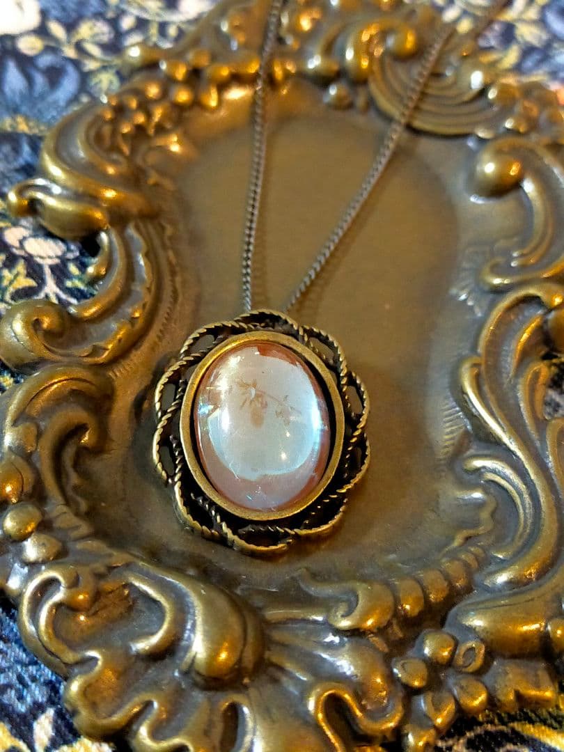 ヴィンテージサフィレット　アンティーク調ネックレス　オーバル