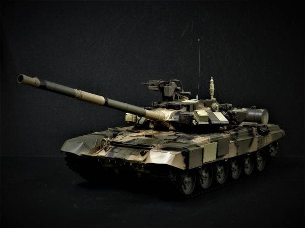 技術基準適合証明済 Henglong 2.4GHz 1/16 ロシア T-90