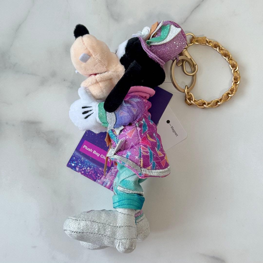 グーフィー 香港ディズニー 20周年 ぬいぐるみキーチェーン - メルカリ