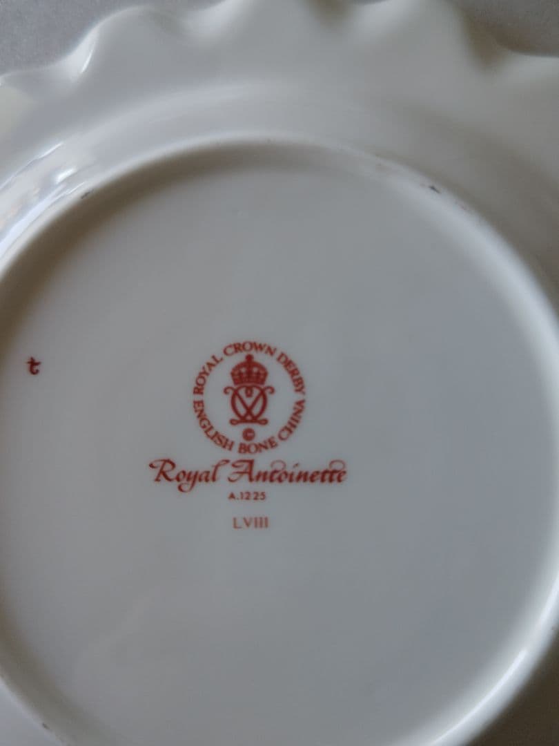 ロイヤルクラウンダ−ビ− ロイヤルアントワネット　プレート６枚セツト