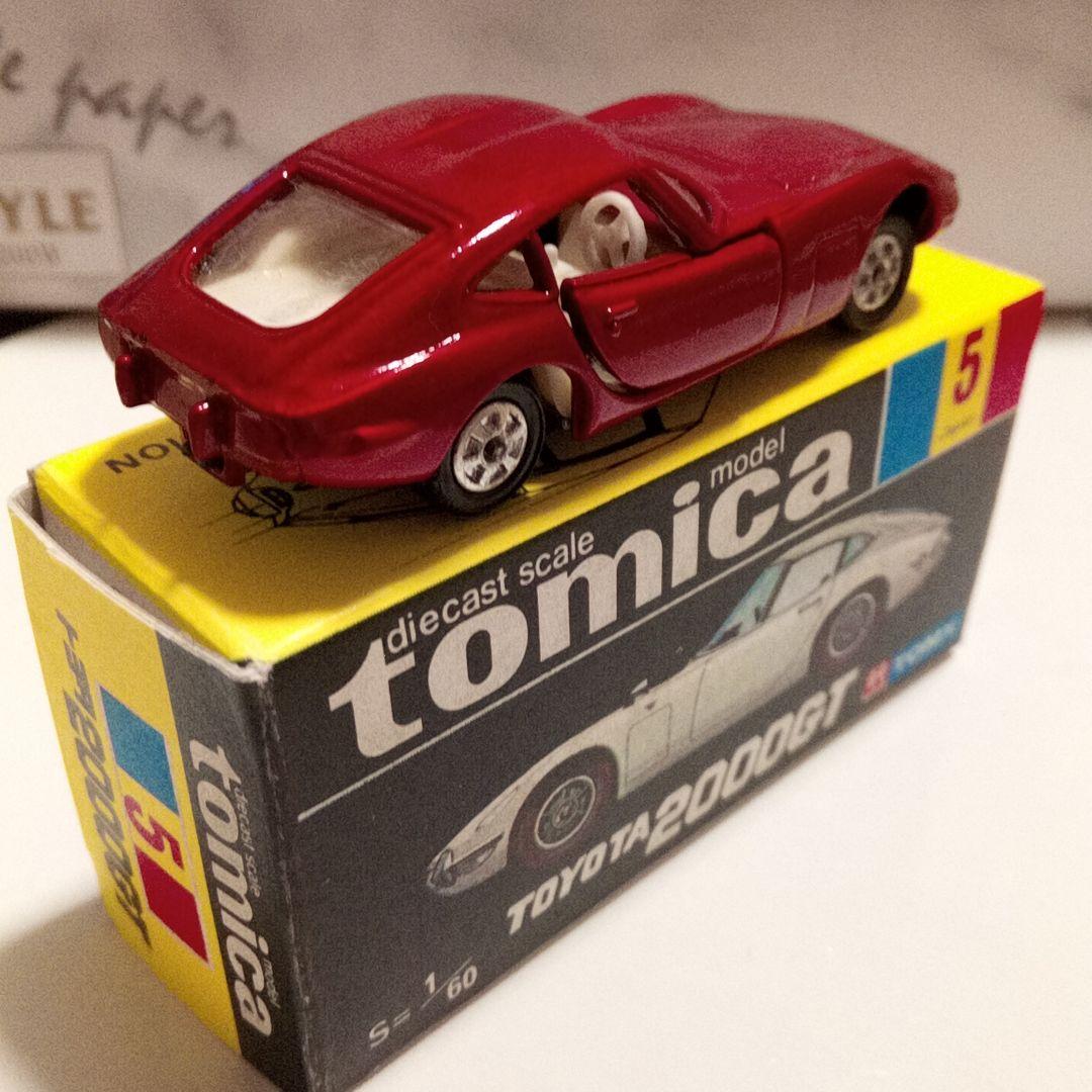 to sira　トミカ　黒箱5　2000GT　赤M色　1Fホイール　日本製