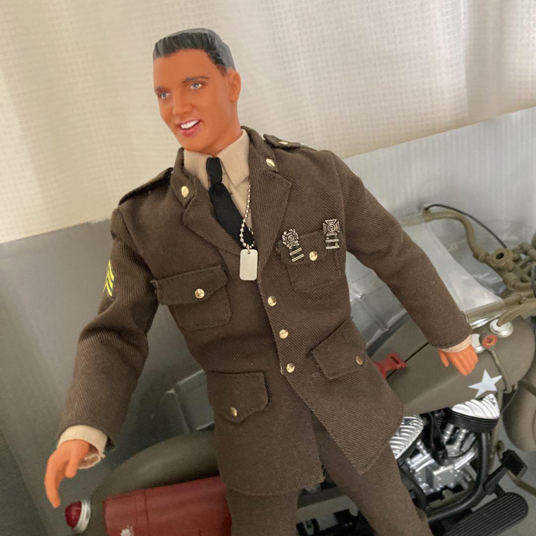 GIブルースと、バイク(インディアン)