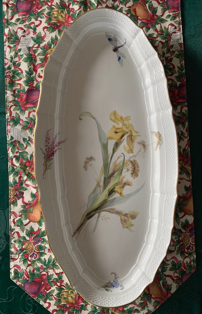 ボタン剣マイセンのオーバル大皿(約60cmX約29cm)