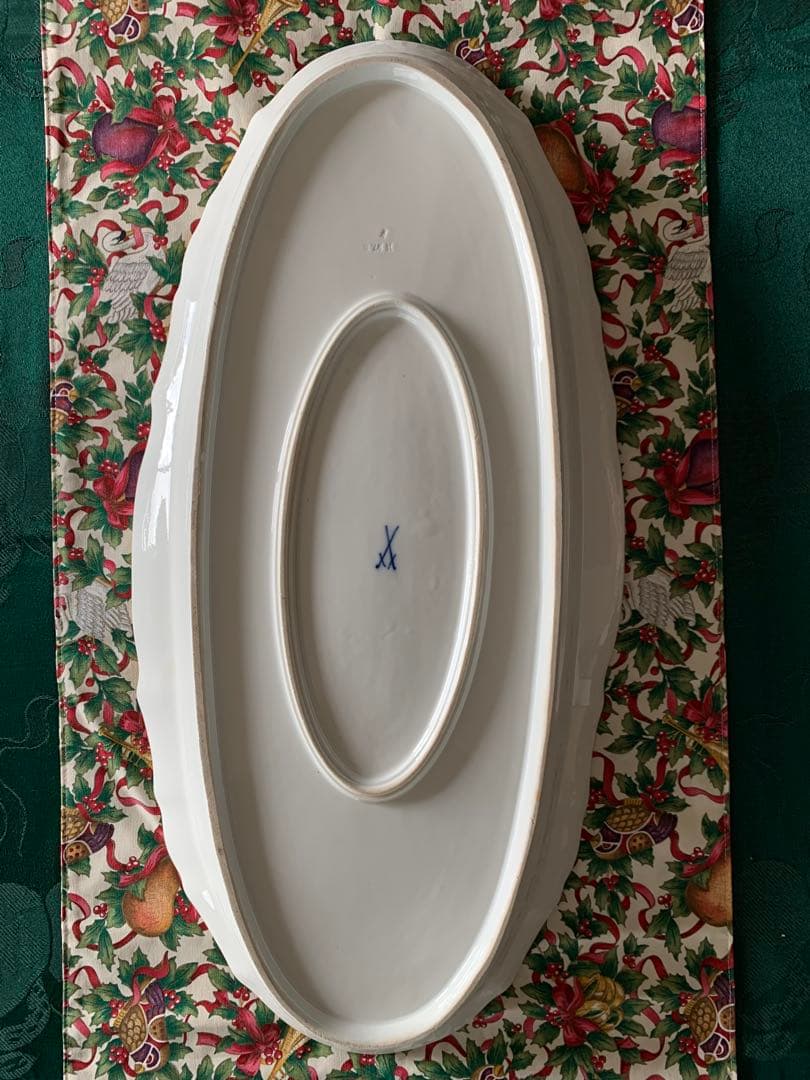 ボタン剣マイセンのオーバル大皿(約60cmX約29cm)