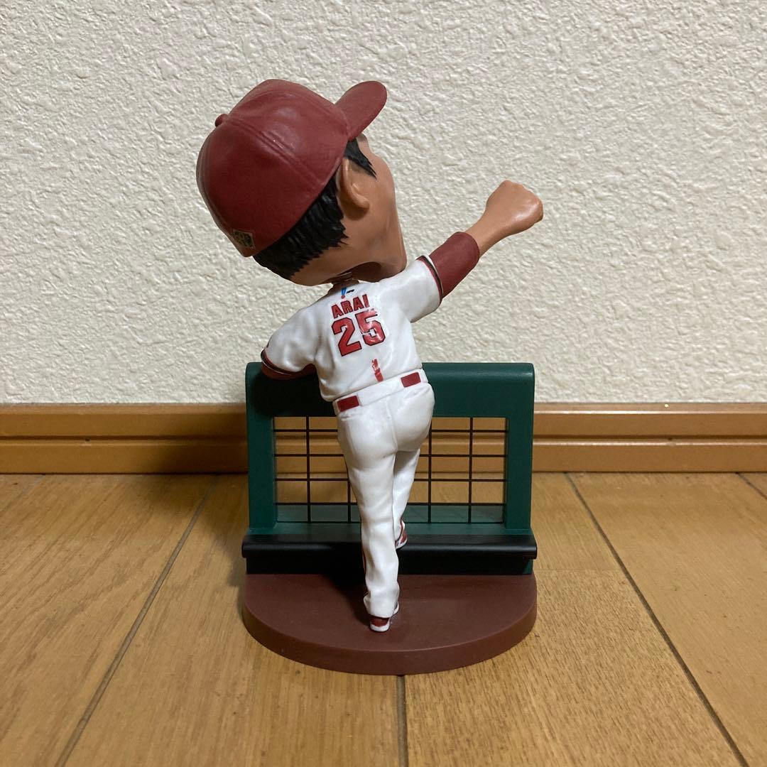 広島東洋カープ 新井貴浩 首振り人形 - メルカリ