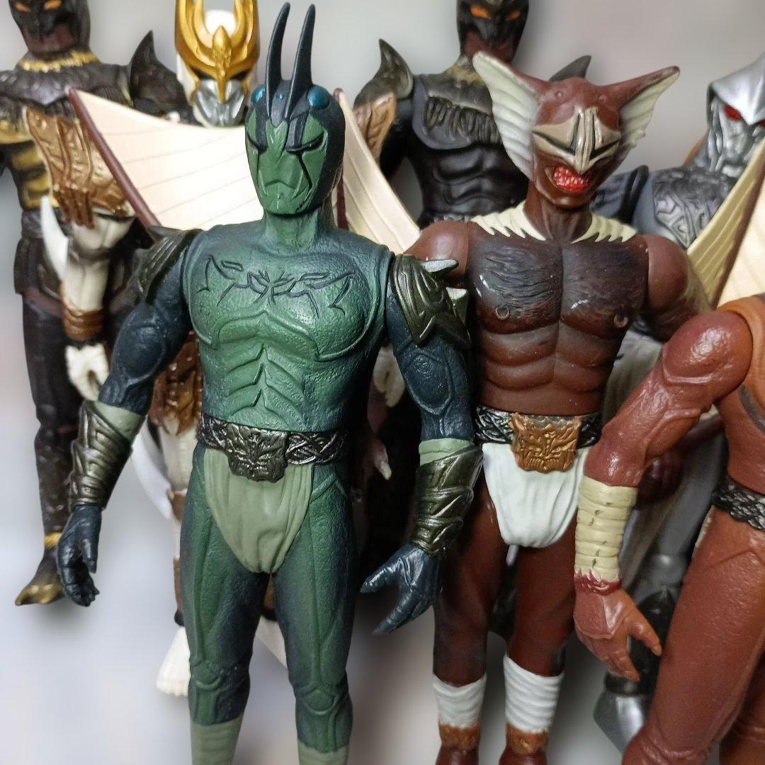 仮面ライダー怪人・ソフビ】グロンギ12体セット〈「仮面ライダークウガ
