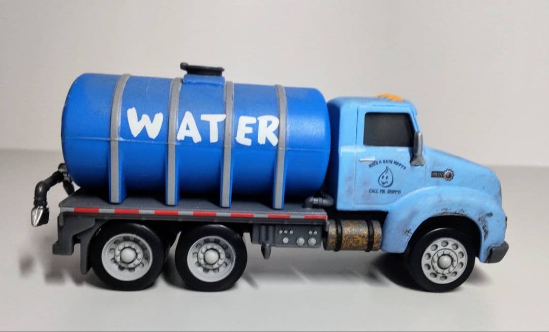 カーズ マテル ドリッピー サンダーホロウ 泥んこレーサー - メルカリ