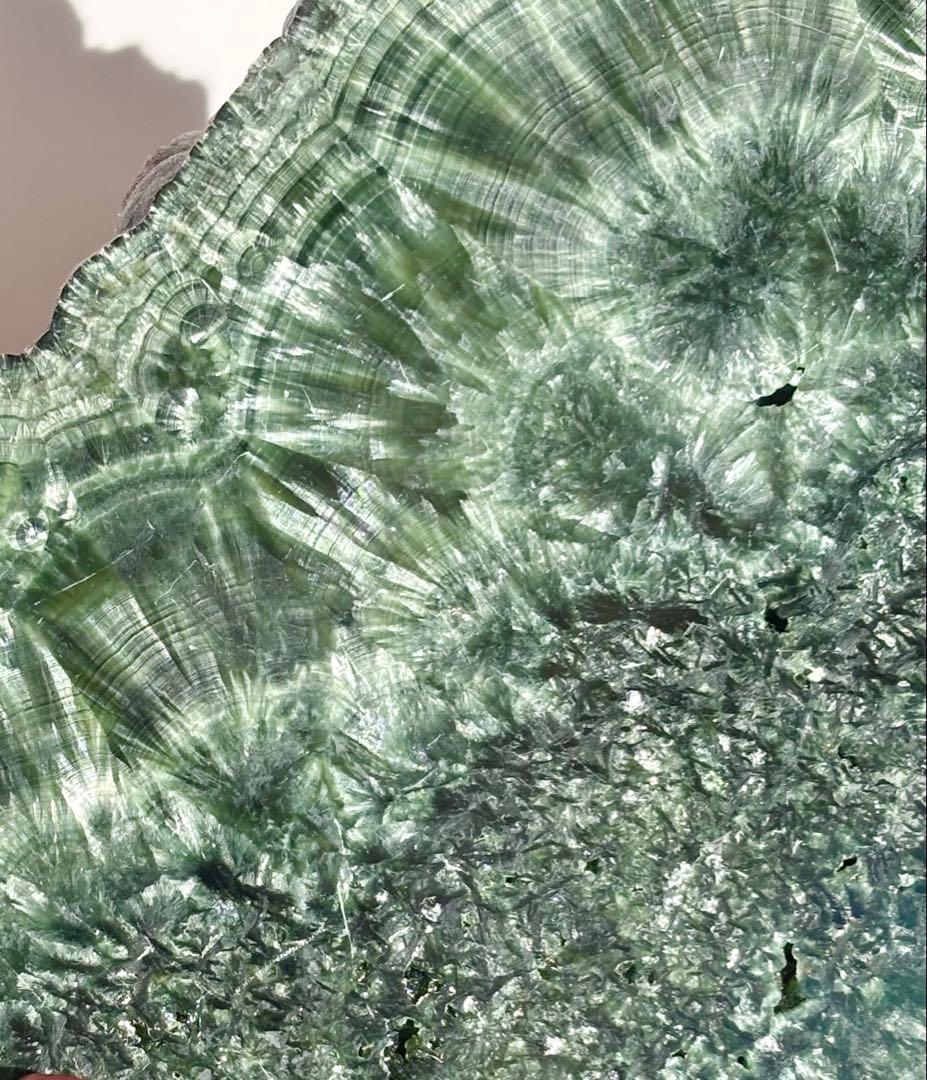 《鉱物アート》セラフィナイトプレート　バイカル湖由来・羽根状結晶の一点物 スラブ