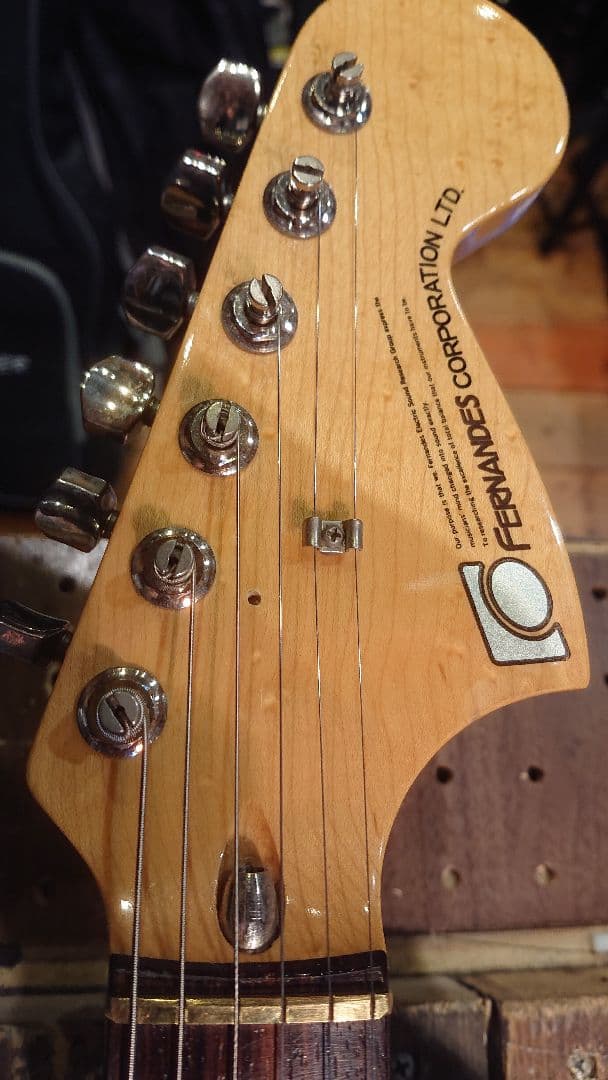 FERNANDES FST 石ロゴ ローズ - メルカリ