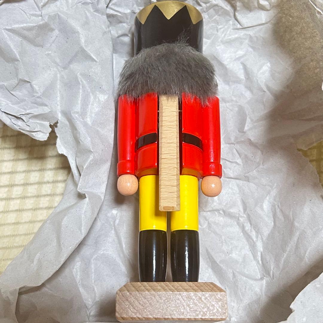 大阪関西万博 ドイツ館 くるみ割り人形 ドイツパビリオン 人形陶器