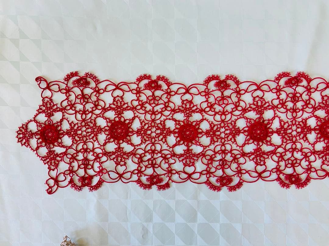 タティングレース ドイリー 赤 長さ長さ88cm 巾22cm