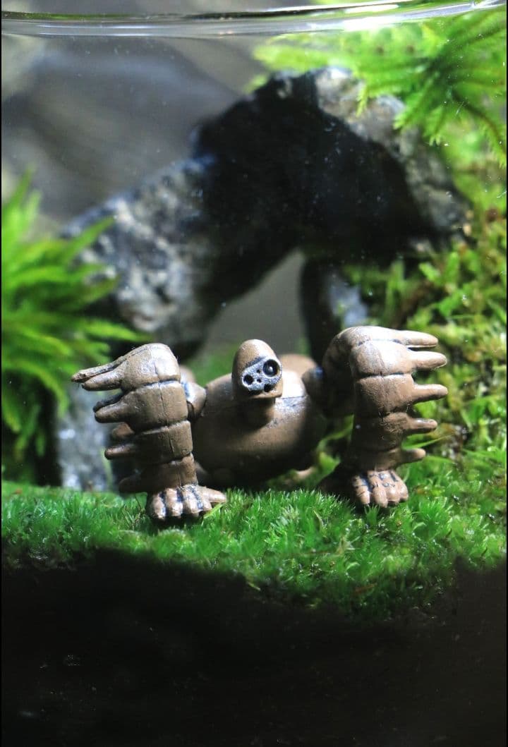 苔テラリウム シングル、ダブル、ロボット兵＆恐竜フィギュア我が家の