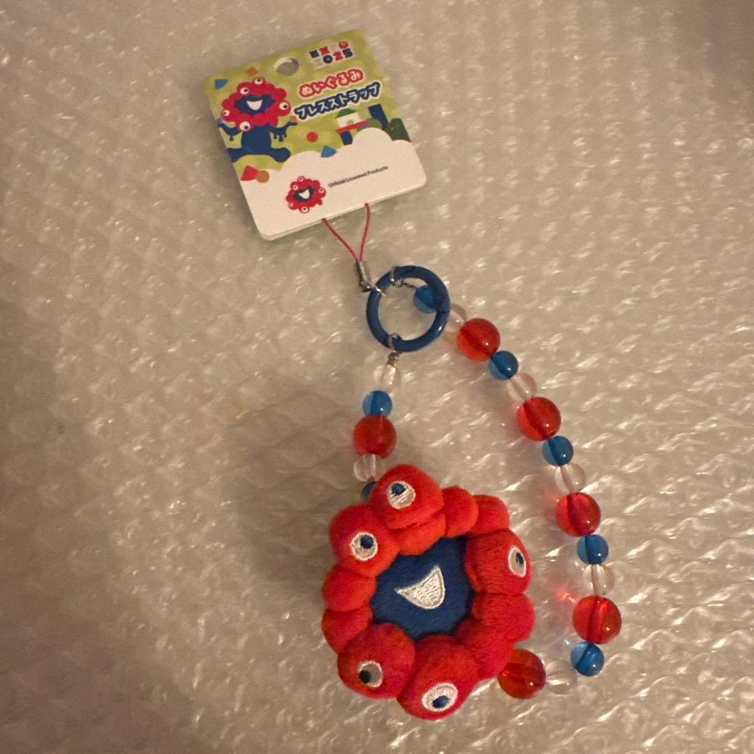 ミャクミャク ぬいぐるみ ブレスストラップ① - メルカリ