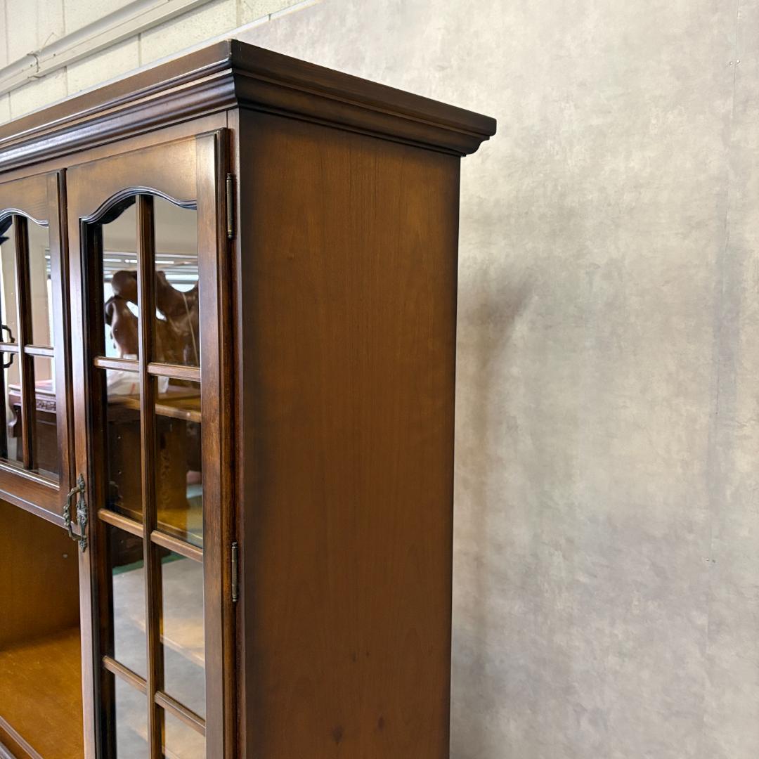 カリモク家具　レトロ家具　大型　ガラス戸棚　食器戸棚