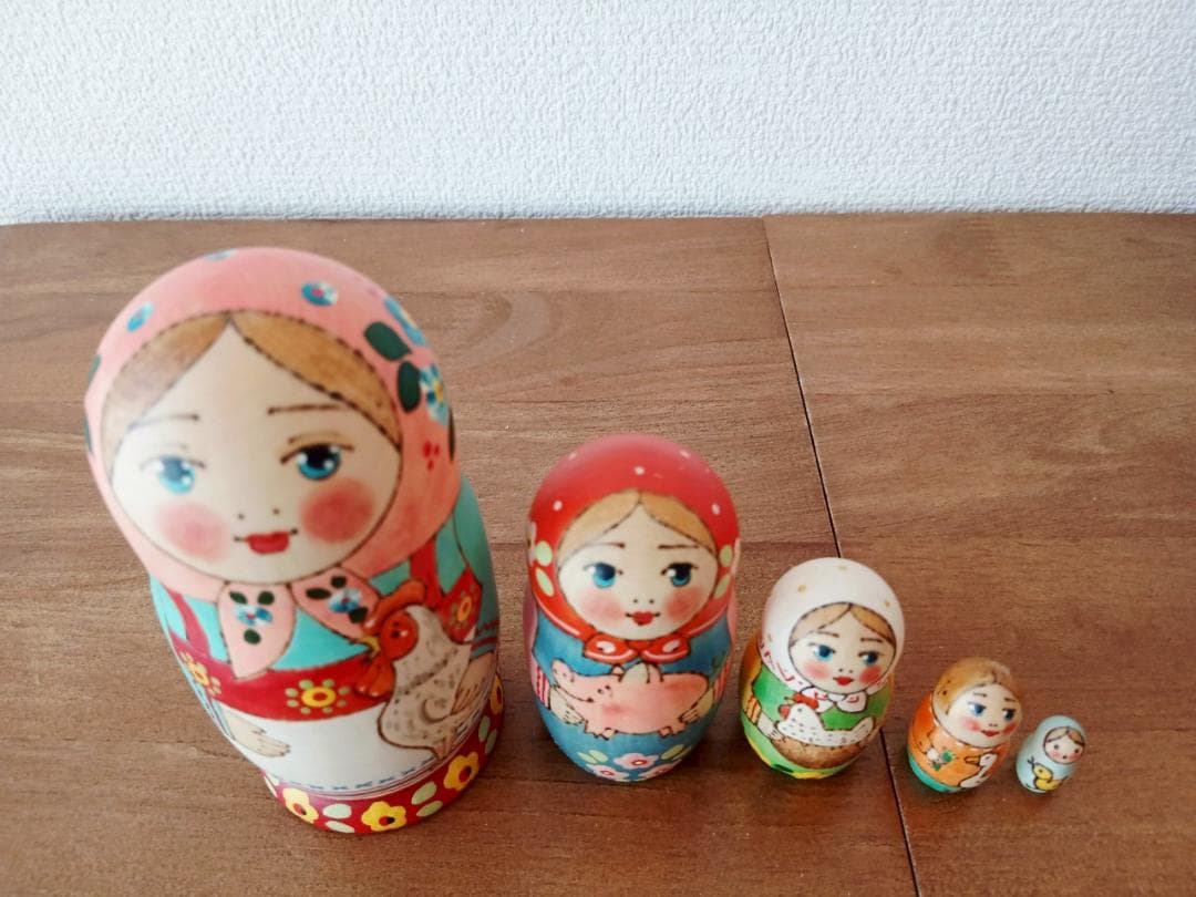 【LYH177】北欧ロシア雑貨 リューバ作のマトリョーシカ 農村の家畜