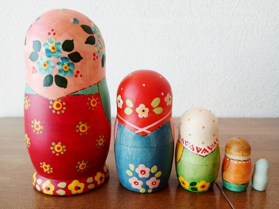 【LYH177】北欧ロシア雑貨 リューバ作のマトリョーシカ 農村の家畜