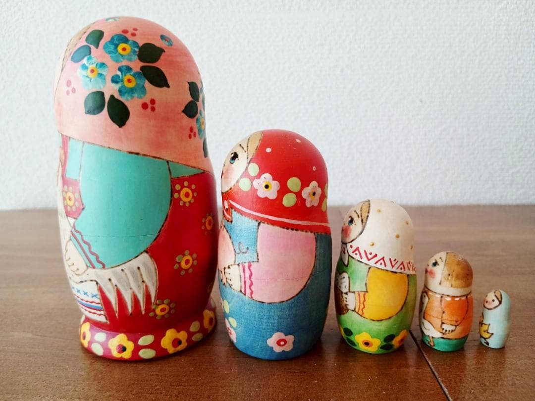 【LYH177】北欧ロシア雑貨 リューバ作のマトリョーシカ 農村の家畜