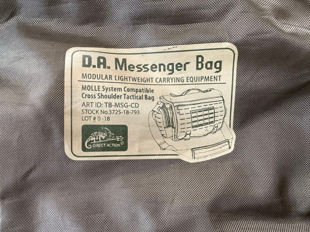 DIRECT ACTIONのメッセンジャーバッグ