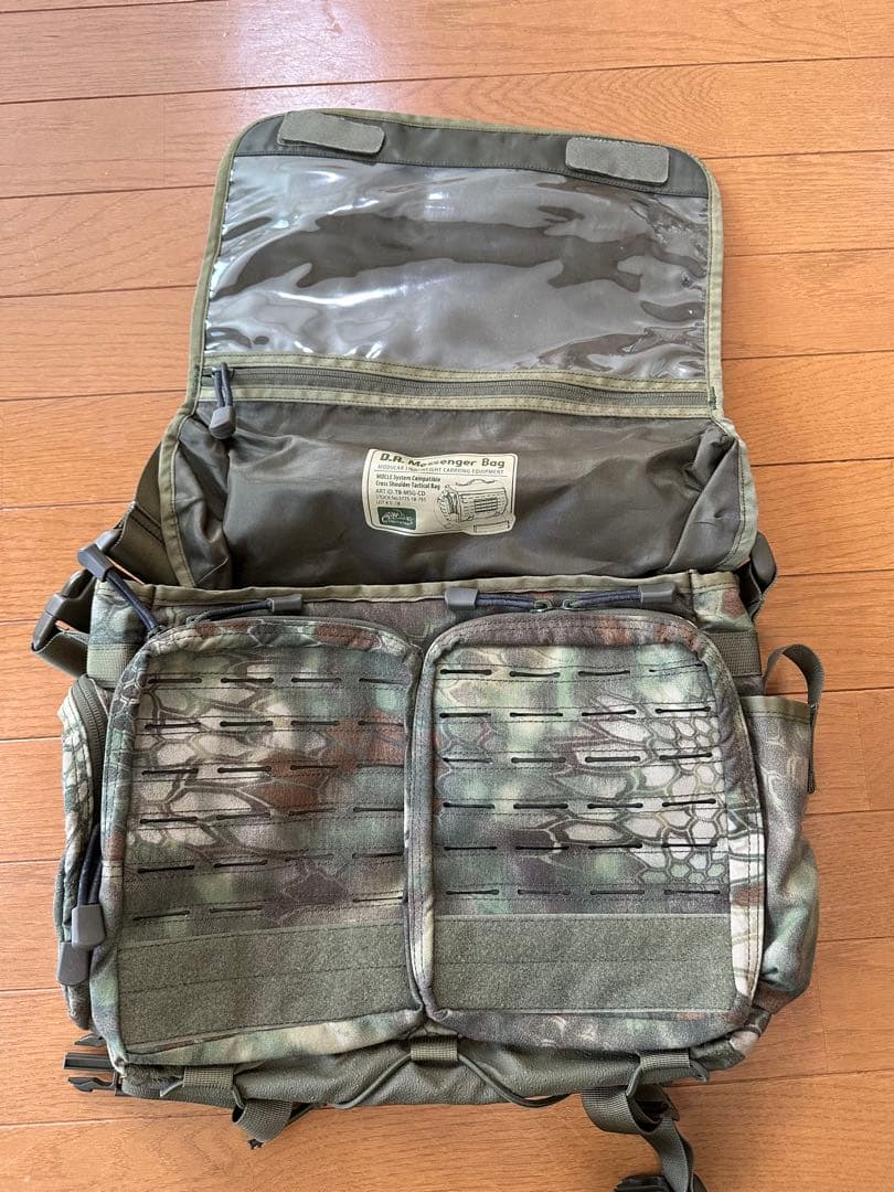 DIRECT ACTIONのメッセンジャーバッグ