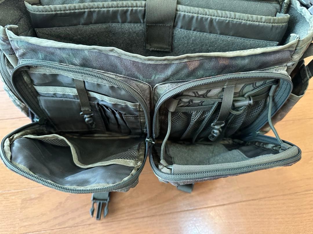 DIRECT ACTIONのメッセンジャーバッグ