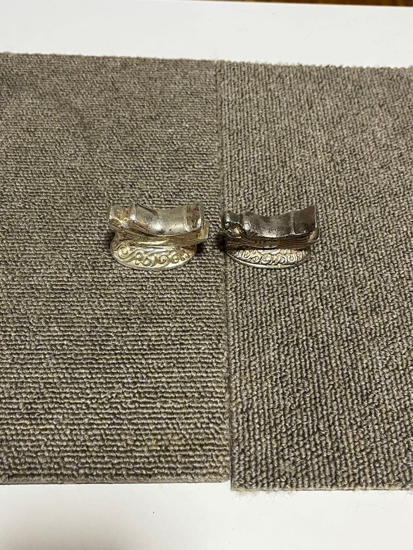 中国美術　龍の形箸置き　銀製？