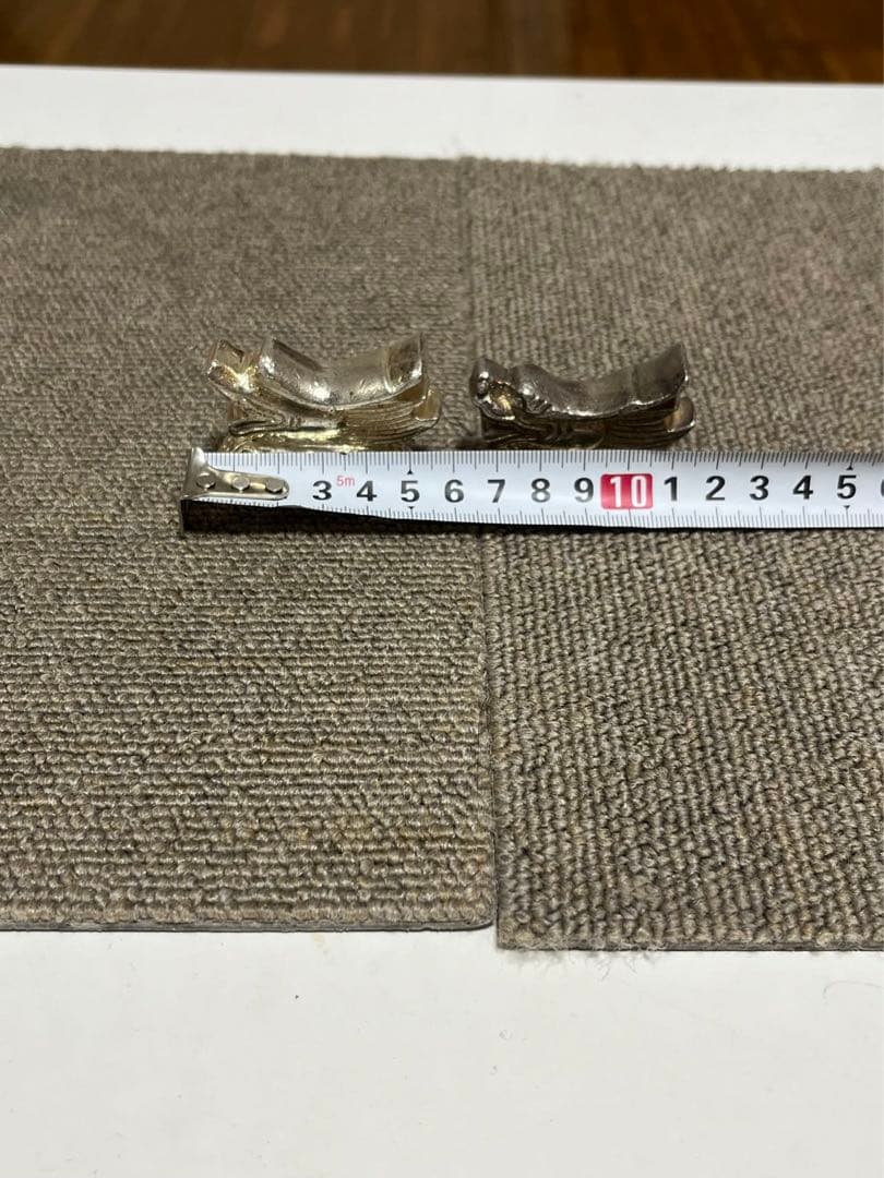 中国美術　龍の形箸置き　銀製？