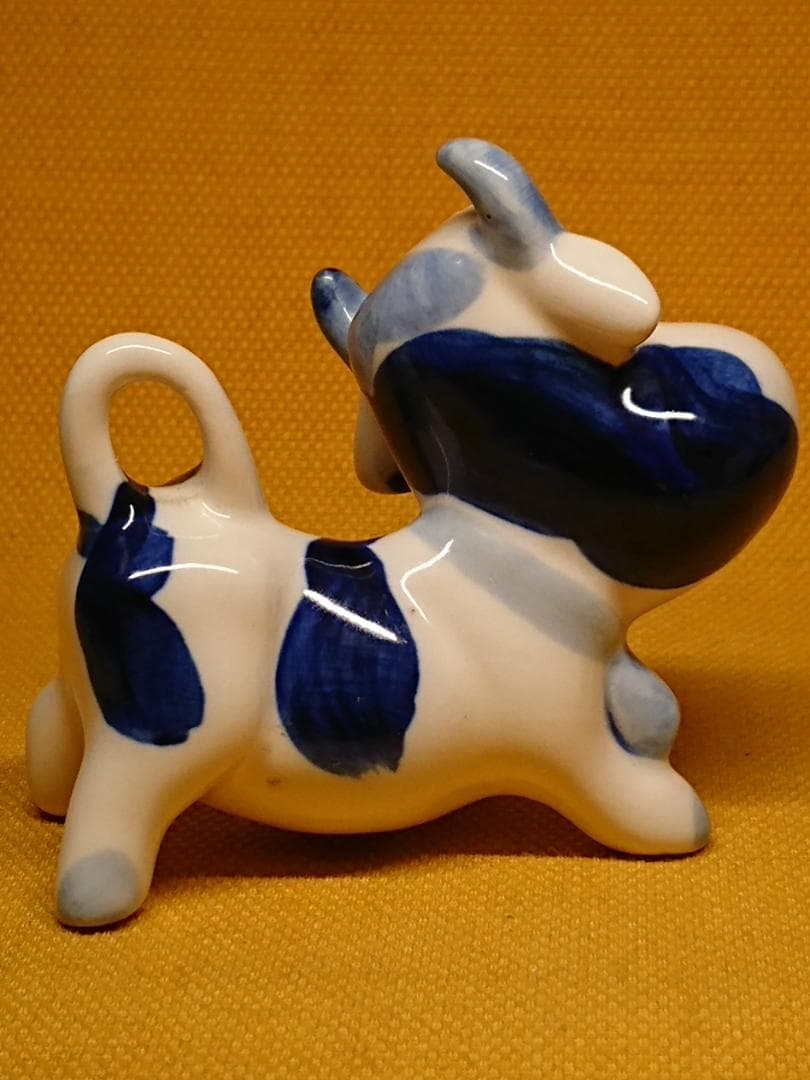 うし　牛　陶器　オブジェ　置物　インテリア　工芸品　美術品　A1502