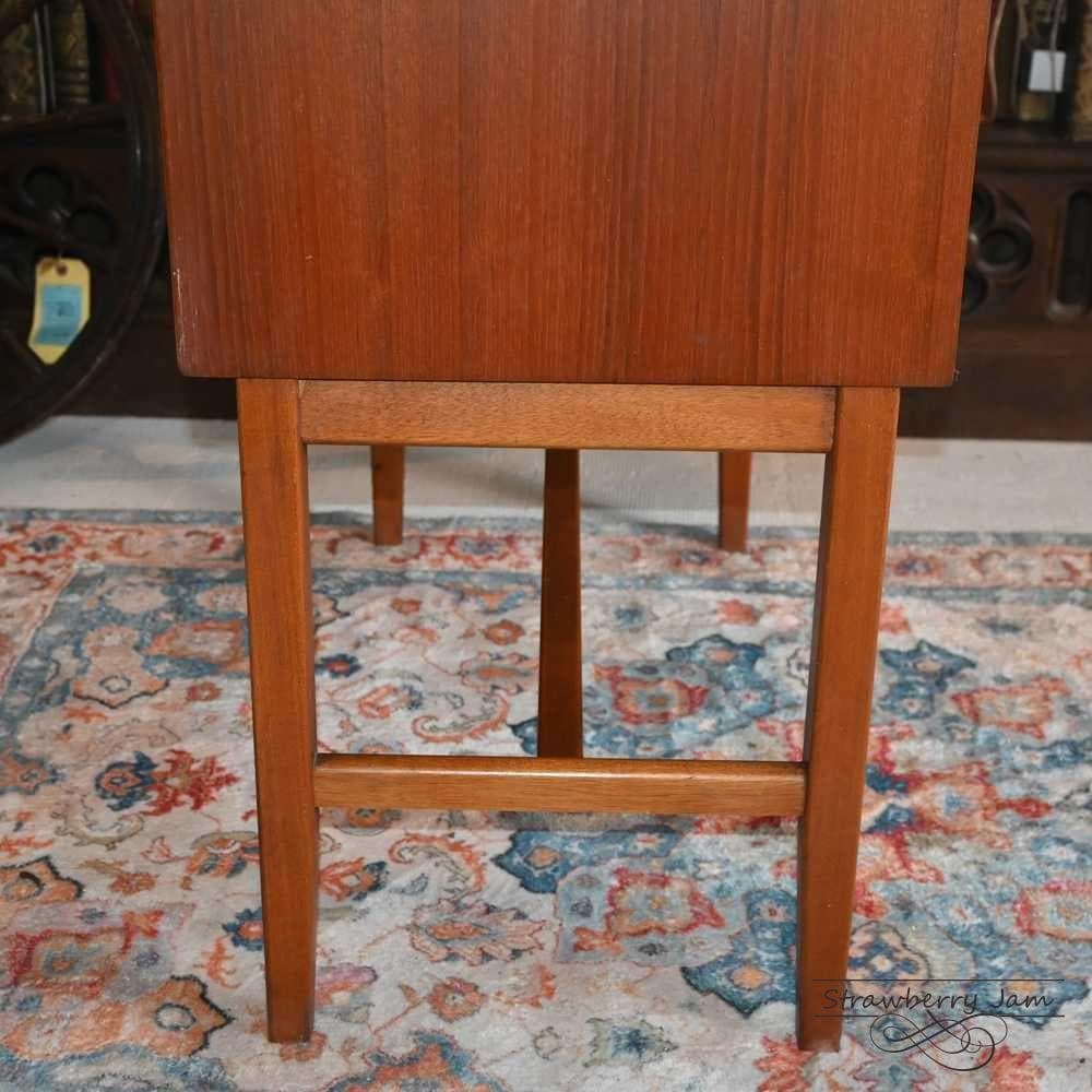 L3705-304 英国ヴィンテージ jentique ライティングビューロー