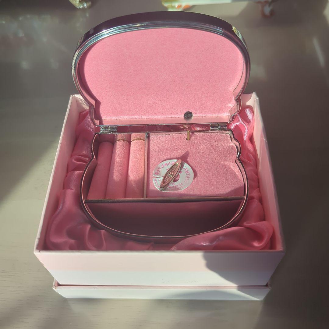 非売品　ハローキティ ゴールドジュエリーBOX　オルゴール