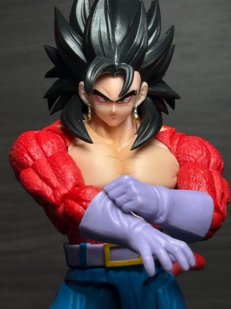 S.H.Figuarts ドラゴンボールヒーローズ ベジット スーパーサイヤ人4