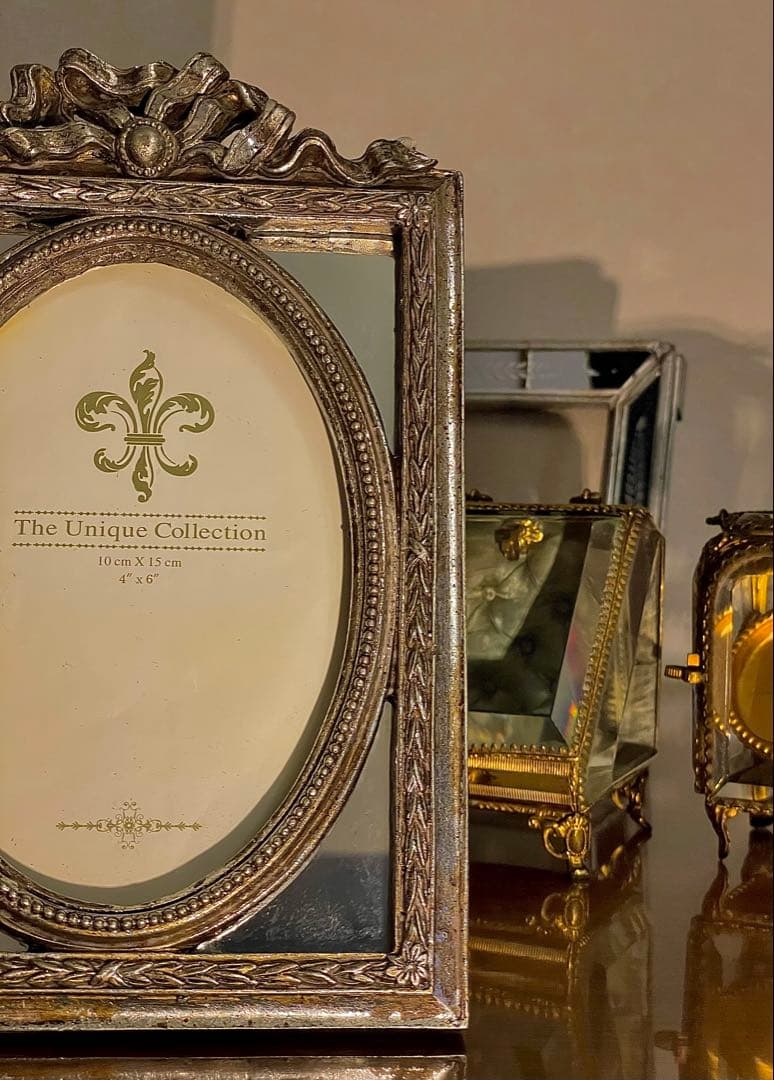 フランス　アンティーク　写真立て　リボン　アールヌーボー　アールデコ　額縁