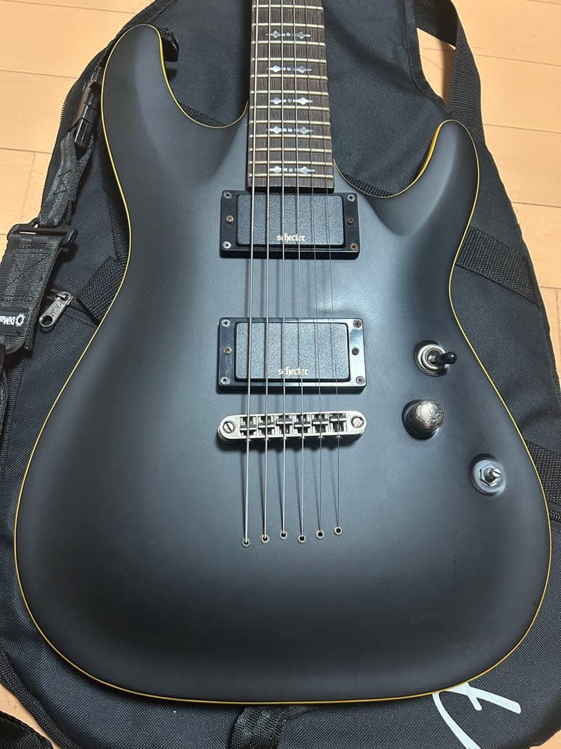 Schecter Demon 6 ストラップ付き