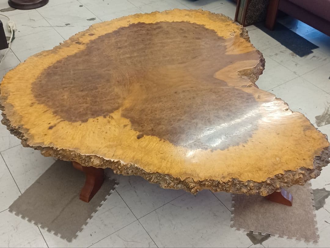 特大高級花梨材　玉杢　葡萄杢　座卓　玉杢　一枚板　無垢材　銘木　瘤木　本花梨