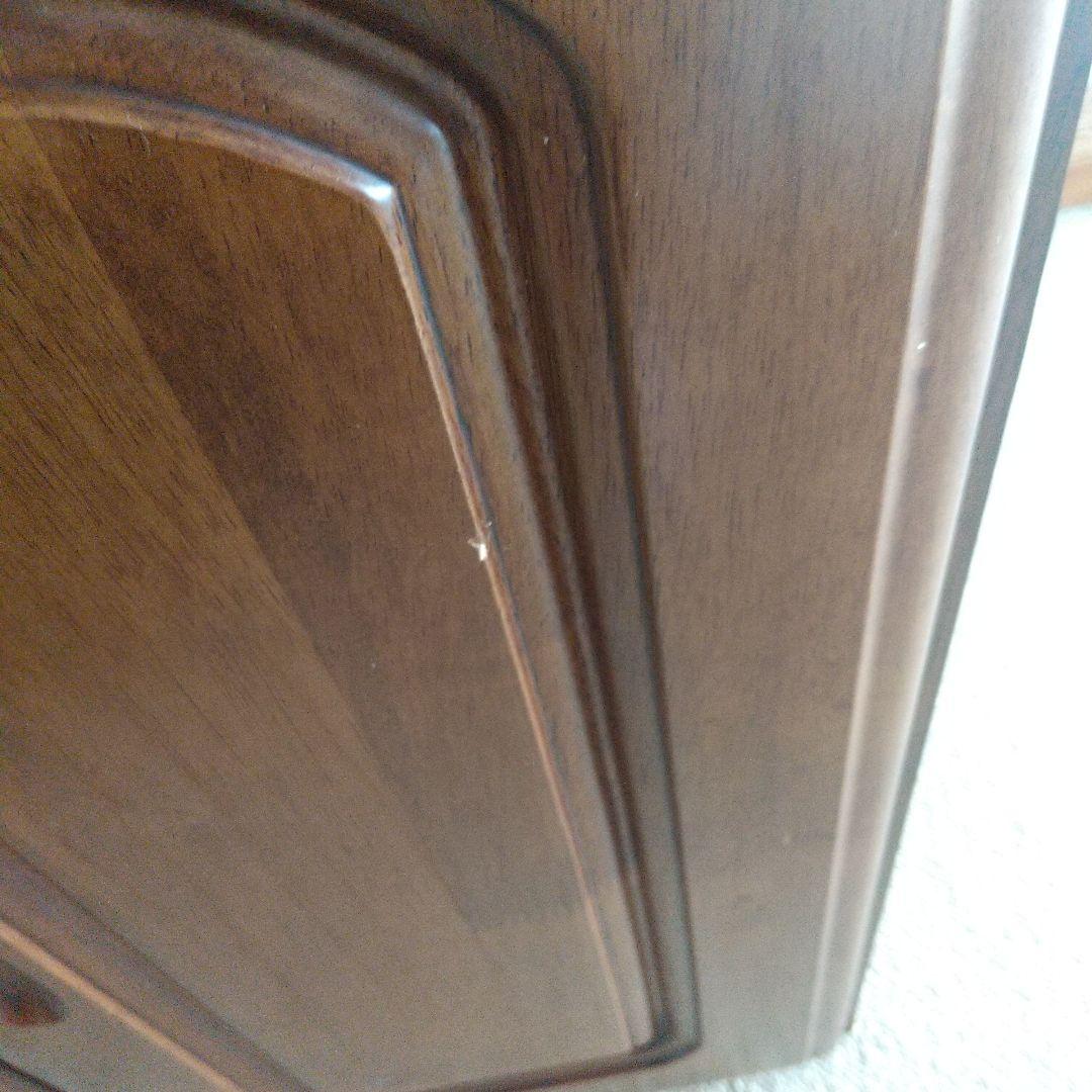 木製4ドアキャビネット 2口コンセント付き　株式会社又七木工社