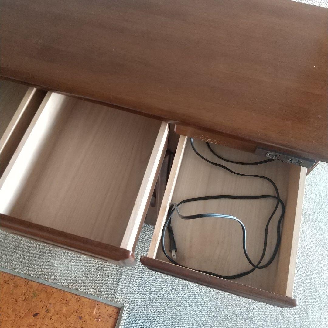 木製4ドアキャビネット 2口コンセント付き　株式会社又七木工社