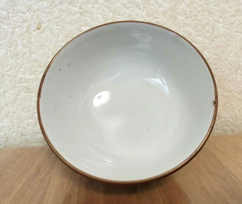 お値下げしました、九谷　人物・花鳥湯呑、煎茶碗 大日本九谷製　傷あり